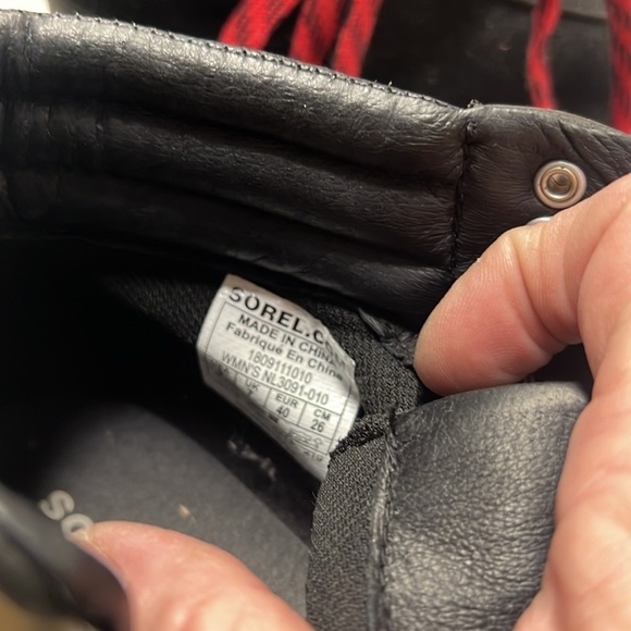 SOREL Women's Ainsley Conquest Waterproof Hiking Boot Size US9 - Picture 9 of 12